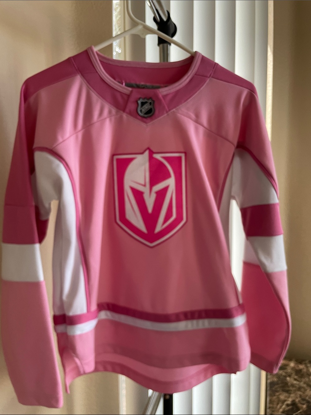 NHL Women’s XS/S or Youth M Pink and White Vegas Golden Knights Jersey